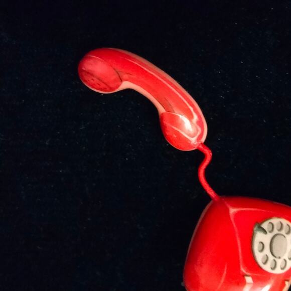 Standing Ovations Red Telephone of the Hook Vintage 80s Dangle Earrings - Picture 6 of 14